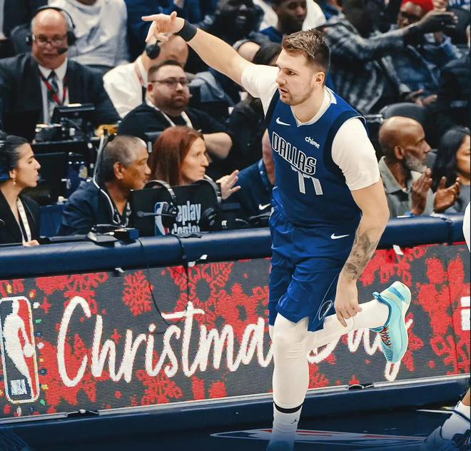 录湖勇岌岌可危NBA西部格局大变！球友会首页惜败！欧文39分克莱创纪(图3)